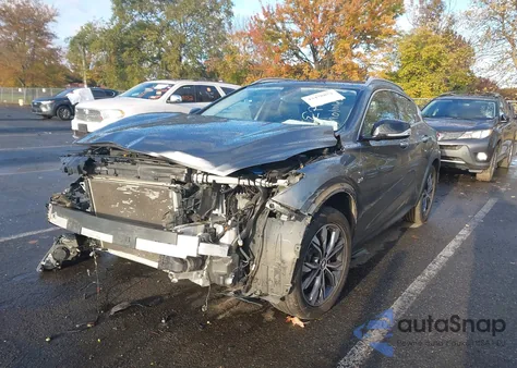 2018 Infiniti Qx30 Premium из США, поврежденный, VIN SJKCH5CRXJA051883